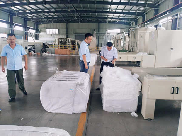 1598509372744.jpg 新聞=內(nèi)蒙古億利集團(tuán)領(lǐng)導(dǎo)蒞臨我司考察指導(dǎo)工作03.jpg